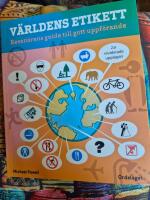 V&auml;rldens etikett : resen&auml;rens guide till gott uppf&ouml;rande