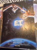 E.T. : the extra-terrestrial : g&auml;sten fr&aring;n rymden