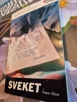 Skilda v&auml;rldar. Sveket