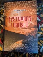 Tystnaden i bruset, Kaostrilogin del 1