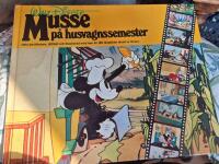 Musse p&aring; husvagnssemester : hela ber&auml;ttelsen, l&auml;ttl&auml;st och illustrerad med mer &auml;n 180 f&auml;rgbilder direkt ur filmen