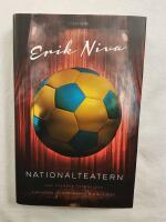 Nationalteatern : den svenska fotbollens huvudrollsinnehavare och bifigurer