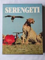 Serengeti : en av Afrikas sista vildmarker