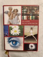 Den svenska psalmboken med till&auml;gg och ny b&ouml;nbok (b&auml;nkpsalmbok - r&ouml;d)