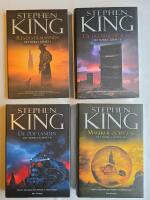 Det m&ouml;rka tornet [del 1-7: Revolvermannen, De tre f&ouml;ljeslagarna, De &ouml;de landen, Magiker av glas, Vargarna i Calla, S&aring;ngen om Susannah, Det m&ouml;rka tornet]