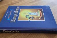 Fr&aring;n oss alla till er alla: Disneys julafton 