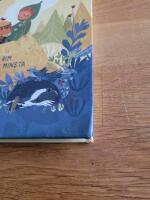 Din f&ouml;rsta bok : ber&auml;ttelser, rim och s&aring;nger f&ouml;r de minsta