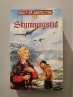 Malin p&aring; Granlunda 22 - Skymningstid