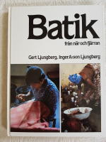 Batik fr&aring;n n&auml;r och fj&auml;rran