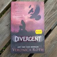 Divergent (I)