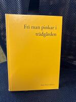 Fri man pinkar i tr&auml;dg&aring;rden