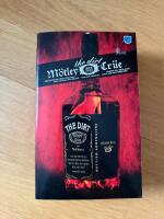 The dirt : bek&auml;nnelser fr&aring;n v&auml;rldens mest &ouml;k&auml;nda rockband / M&ouml;tley Cr&uuml;e med Neil Strauss