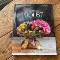 Till bords med Proust