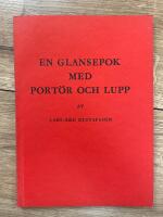 En glansepok med port&ouml;r och lupp