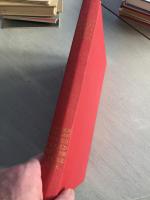 G&aring;ngna dagars h&ouml;grest&aring;ndskultur. Kyrkoinredning f&ouml;r herrem&auml;n