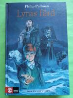 Lyras f&auml;rd - Boken om stoft