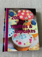 200 s&ouml;ta muffins & cupcakes