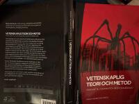 Vetenskaplig teori och metod : fr&aring;n id&eacute; till examination inom omv&aring;rdnad (bok + digital produkt)