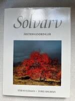 Solvarv : &aring;rstidsvandringar, SIGNERAD