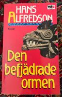 Den befj&auml;drade ormen : en roman om indianer och vita