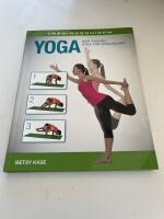 Tr&auml;ningsguiden : Yoga - med tydliga steg f&ouml;r steg-bilder