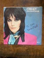 I love Rock&rsquo;n Roll / Love is pain