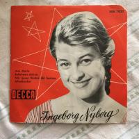 Ingeborg Nyberg: Ave Maria, Betlehems stj&auml;rna, N&auml;r ljusen t&auml;ndas d&auml;r hemma, Aftonklockor