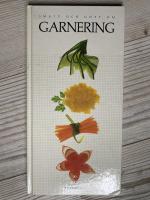Sm&aring;tt och gott om garnering