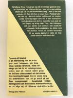 En omv&auml;g till klostret : [roman]