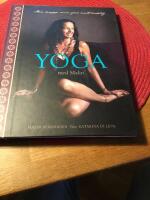 Yoga med Malin : min kropp, min sj&auml;l, mitt andetag