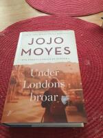 Under Londons broar