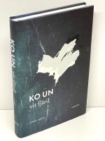 Vit fj&auml;ril : dikter i urval