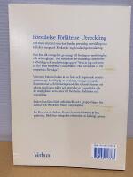 F&ouml;rst&aring;else, f&ouml;rl&aring;telse, utveckling : roller och attityder i kyrkligt arbete