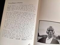 Longing for Darkness. Kamante's Tales From Out of Africa. With original photographs (January 1914-July 1931) and quotations from Isak Dinesen (Karen Blixen).