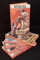Buffalo Bill 1-6: 1. I d&ouml;dsfara / De svarta ryttarna. 2. Skarpskyttarna / Canada-Bill. 3. Bundsf&ouml;rvanten / Postr&ouml;varna. 4. Hemligt uppdrag / I banditernas v&aring;ld. 5. Flodpiraterna. Andepilen. 6. D&ouml;dsritten / Kvinnorovet.
