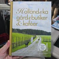 Hall&auml;ndska g&aring;rdsbutiker & kaf&eacute;er