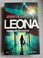 Leona. T&auml;rningen &auml;r kastad