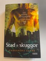 Stad av skuggor