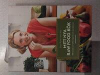 Mitt nya raw food-k&ouml;k : 250 recept som h&aring;ller dig frisk och stark &aring;ret runt