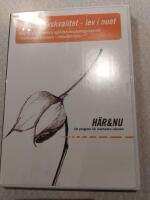 H&auml;r & Nu - Ett program f&ouml;r medveten n&auml;rvaro/Mindfulness (CD + h&auml;fte)