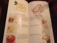 Sm&aring;tt och gott om garnering