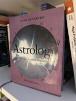 Astrologi : -en v&auml;g till inre harmoni