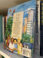 Vi ber f&ouml;r v&aring;r sk&ouml;ra v&auml;rld : personliga b&ouml;ner av vuxna och barn