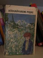 D&ouml;dgr&auml;varens pojke