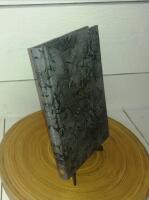 &Auml;r Gud annorlunda?