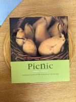 Picnic: Outdoor Feasts in the Australian Landscape