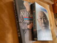 England trots allt Del 1 ; Och bomberna de f&ouml;ll Del 2