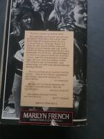 Kvinnorummet : [roman]