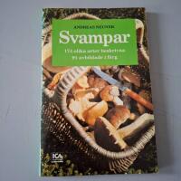 Svampar : 174 olika arter beskrivna, 91 avbildade i f&auml;rg