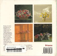 Enkla blomsterarrangemang.